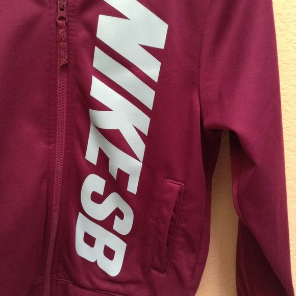 Nike SB Jacket - Picture 4 of 7